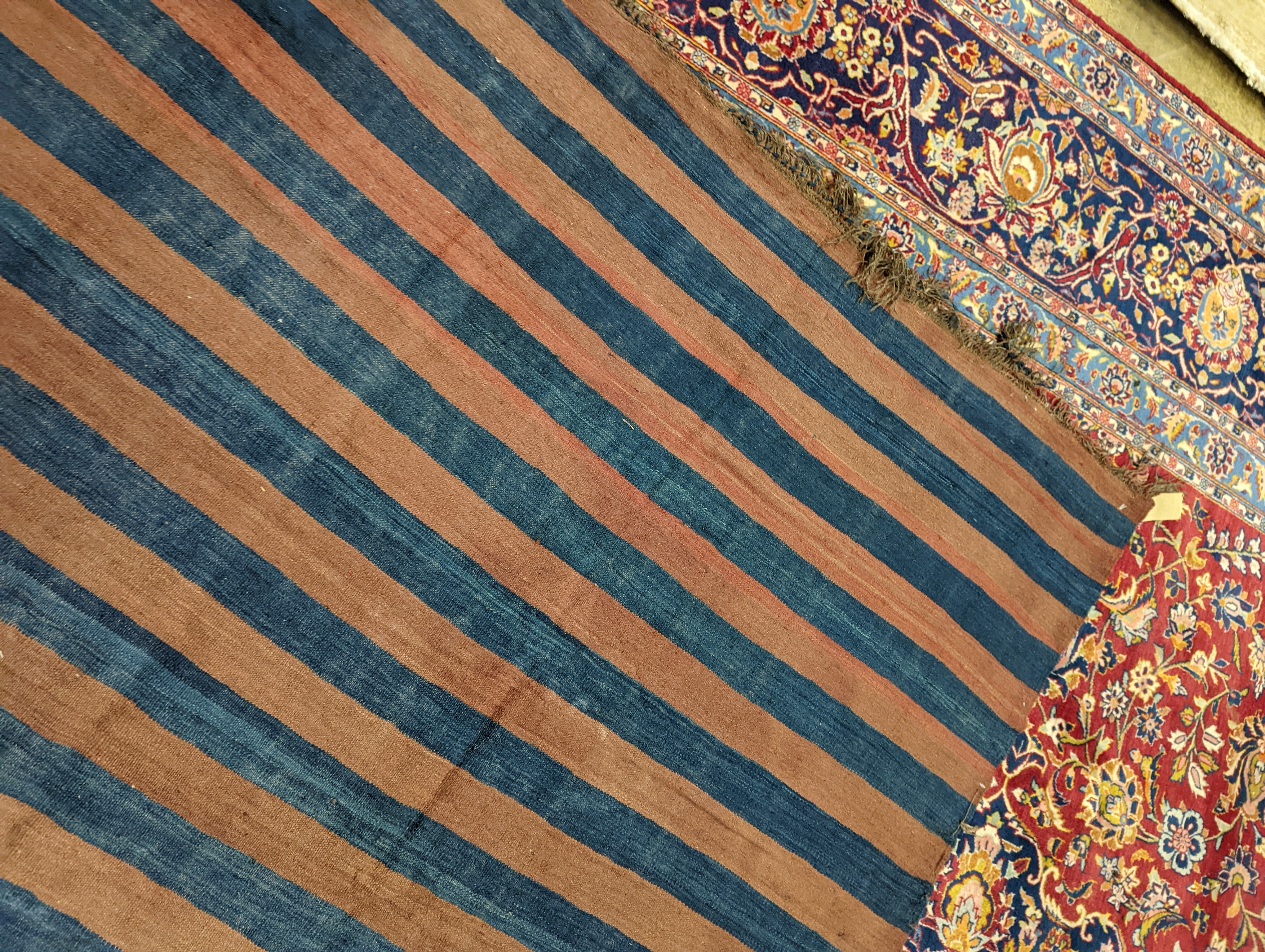 An Afghan Kelim carpet, 285 x 190cm